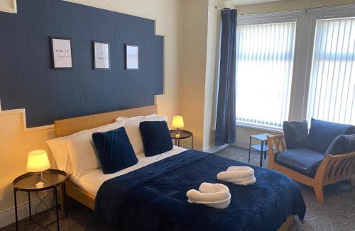 Westoe Apartment | Imeary -3 Bdrm Sleeps 5 Contractor Accommodation