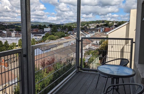 Merthyr Tydfil Apartment | Immaculate 1-bed Apartment in Merthyr Tydfil