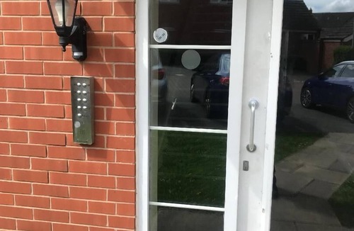 Smethwick Apartment | Immaculate 2-Bed Apartment in Smethwick