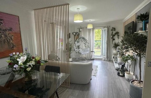 Alibon Apartment | Immaculate 2-Bed Apartment in Dagenham