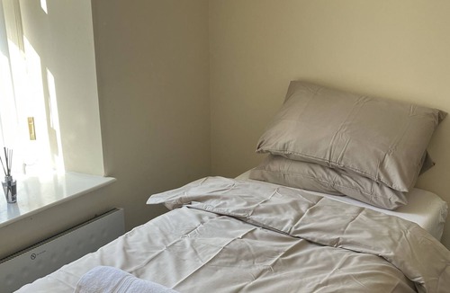 Ramsbottom Apartment | Immaculate 2-Bed Apartment in Bury