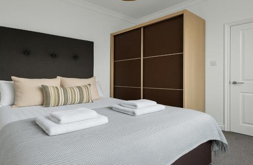 West Kensington Apartment | Immaculate 2 Bed Flat in West Kensington