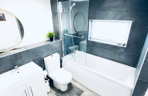 Cambridge House | Immaculate 2 Bed House in Cambridge