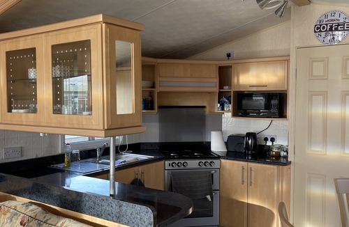 Monreith Cabin | Immaculate 2-bed Static Caravan at Monrieth