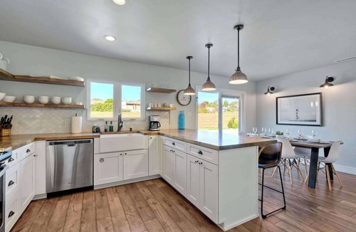 Loma Alta House | Immaculate 3 BDR in Oceanside – Private Pool & Spa