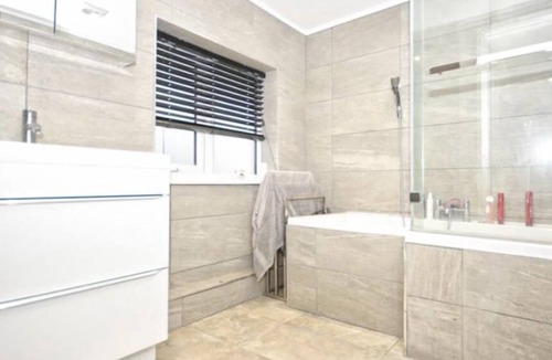 Ditchingham House | Immaculate 3-Bed House in Bungay