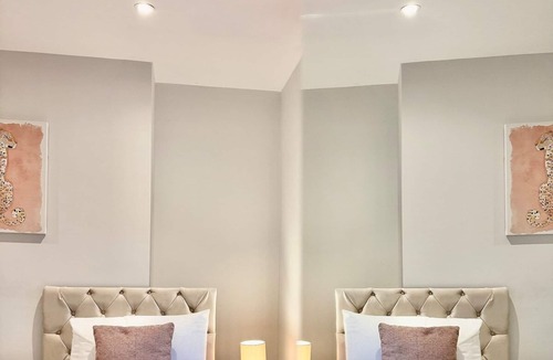 Faversham Apartment | Immaculate 3Bed home/freeparking