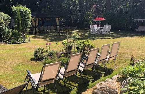 Winton Apartment | Immaculate 4-bed Apartment in Bournemouth & spa