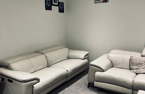 Great Leighs House | Immaculate 4-Bed House in Chelmsford