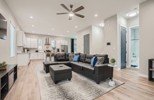 Pittsburgh House | Immaculate Atlanta Haven