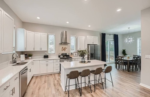 Pittsburgh House | Immaculate Atlanta Haven