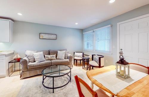 Dennis Port Apartment | Immaculate Beach Condo