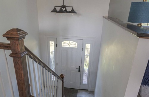 Highland Apartment | Immaculate Country Home for Winter Vacations