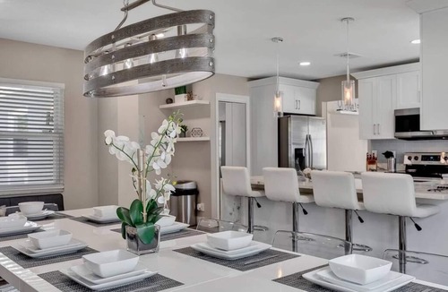 Town N County Park House | Immaculate & Cozy Entire Heated Pool House