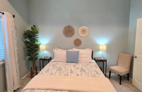 Monitor Apartment | Immaculate Home w/Mtn and River Views!