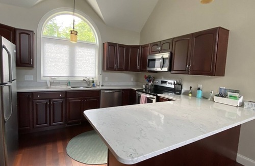 Thornton House | Immaculate home with breathtaking Mountain View