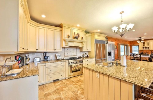 Stamford Cabin | Immaculate Mountain Top Cabin