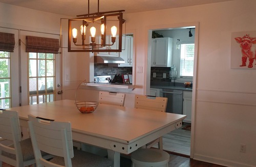 McMinnville House | Immaculate Remodel on River for Overnights or STR