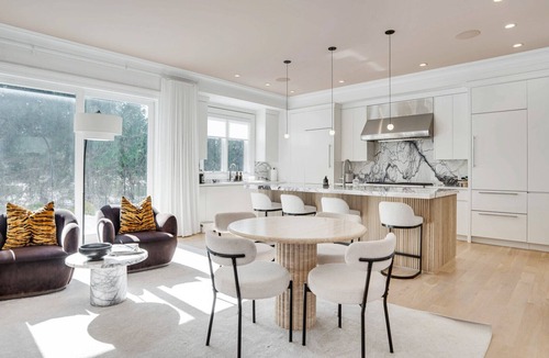 Tuckahoe House | Immaculate Southampton Home, Private Heated Pool, Great for Groups, Walking.