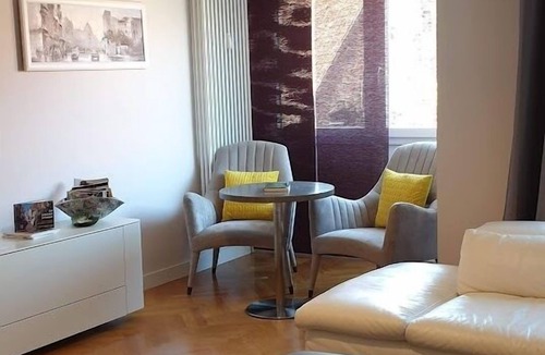 Altstadt Apartment | Immaculate Studio Apartment in Bremen City