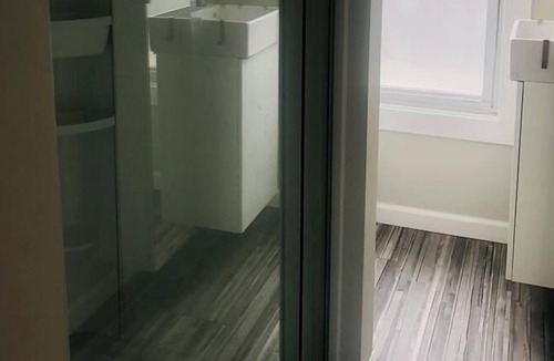 Beach Haven Gardens Apartment | IMMACULATE DUPLEX - CLOSE TO BEACH AND BAY!