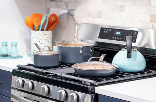 Point Pleasant Beach House | Immaculate*PvtBeach*HotTub*Firepit*Linen*Games