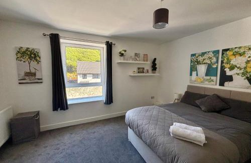 Shawforth House | Immaculate whole house Sleeps 4