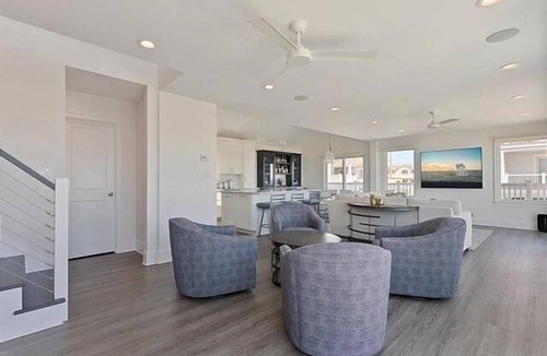 Sea Isle City House | Immaculately Renovated Beachfront Townhome with Incredible Views!
