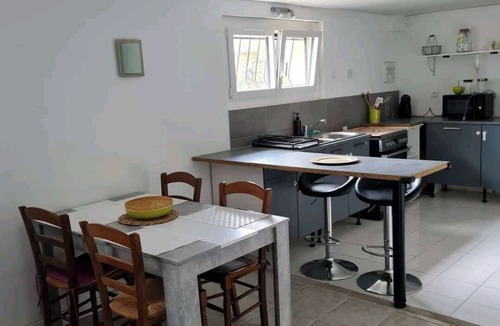 Mantes-la-Jolie House | Immediately available Individual equipped apartment. Ideally on the 1st floor