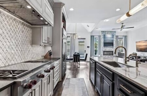 Dallas House | Immerse Yourself in Luxury