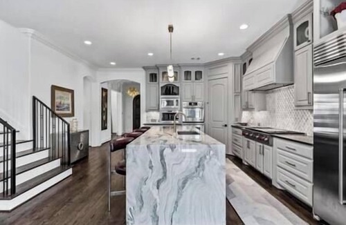 Dallas House | Immerse Yourself in Luxury