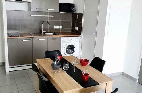 Clemenceau Apartment | Immersion Culturelle : Appartement Proche Théâtre de L'archipel