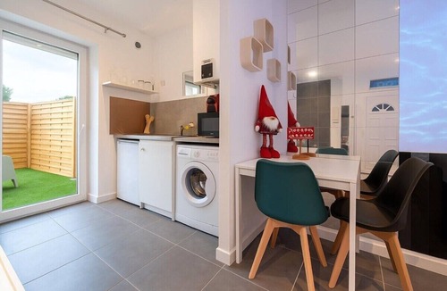 Messy Apartment | Immersive Studio Jacuzzi & Disney and Asterix Cine