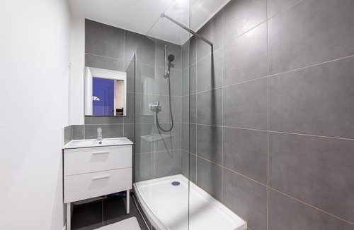 Messy Apartment | Immersive Studio neart Disney & Astérix resorts