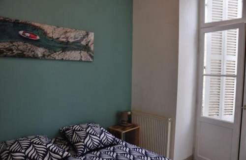 Segre Apartment | immeuble entier ✰ coeur de ville ✰ terrasse balcon