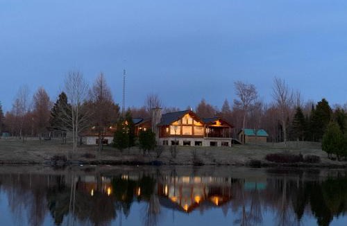 Saint-Rene House | Impérial du Domaine de la Chasse Gardée