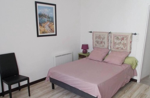 Magalas Apartment | Impeccable 1-Bed Apartment in Magalas, Vin de Pays
