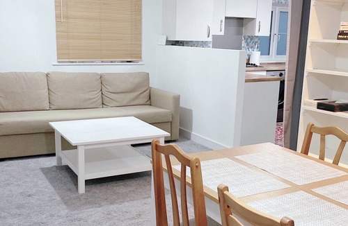 Bicester House | Impeccable Entire Home