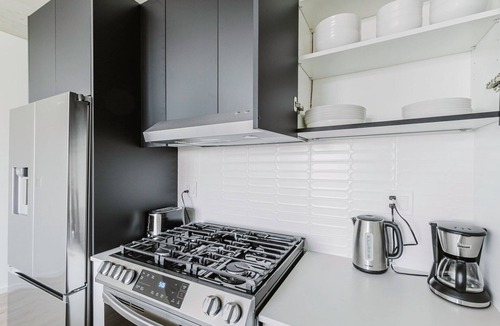 West Loop Apartment | Impeccable W Loop 1BR w/Gym, Pool, Rooftop, Spa & W/D, by Blueground