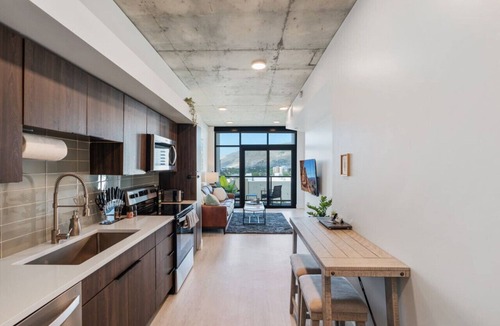Rio Grande Apartment | Impeccable1BSaltPalace+DeltaPoolSpaGymPrkg+Views
