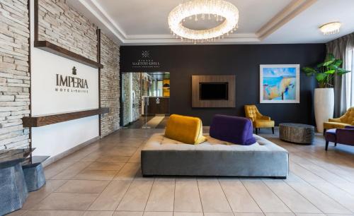 Terrebonne Hotel | Imperia Hôtel et Suites Terrebonne