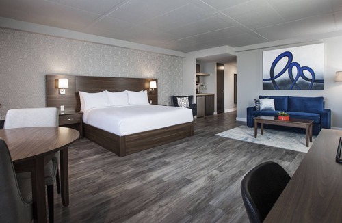 Boucherville Hotel | Imperia Hotel & Suites Boucherville
