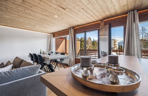 Noes Apartment | Imperial by Mrs Miggins