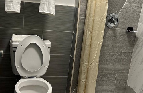 Madison Hotel | Imperial Inn