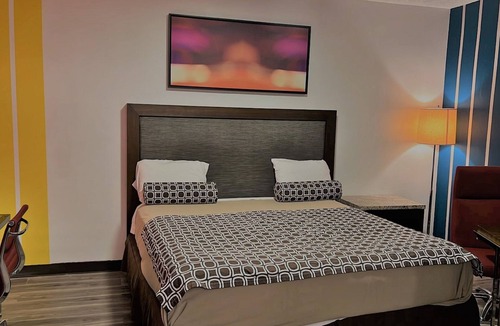 Madison Hotel | Imperial Inn