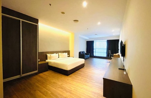 Taman Bukit Pantai Hotel | Imperial Regency Suites Petaling Jaya