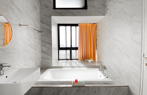 Taman Melaka Raya Apartment | Imperio Suites With Games & Bathtub