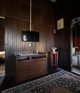 Kampong Raja House | Impian May Homestay 2 Private Pool