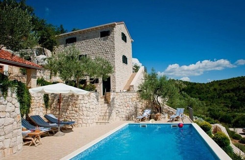 Slivno Villa | Imposing stone vila magical sea view private tennis court wine cellar pool