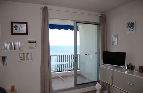 La Grande-Motte Apartment | IMPREGNABLE VIEW ON THE SEA .
